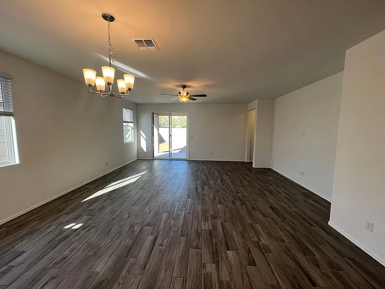 25210 N 133rd Ave — Photo 9