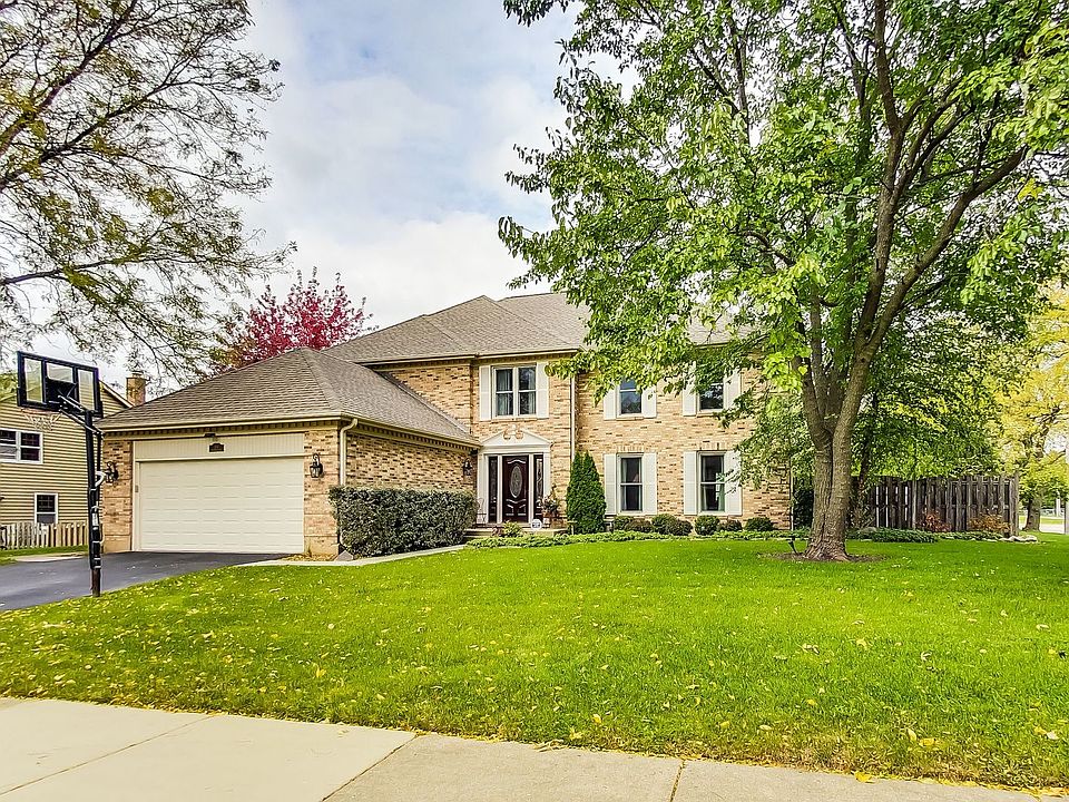 1st image of 204 Plum Grove Cir