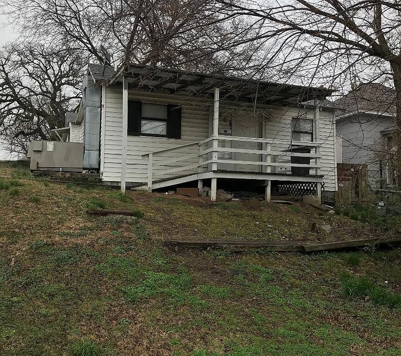 209 N Cleveland Ave, Sand Springs, OK 74063