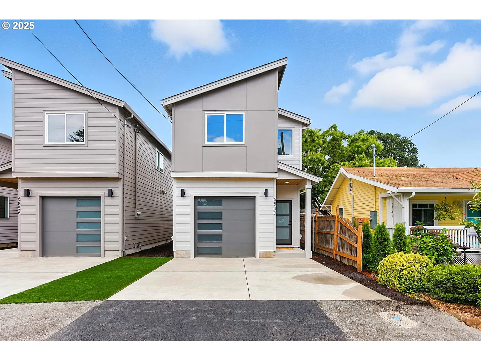 6840 SE Lamphier St photo 1