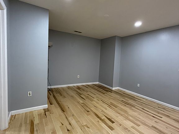 3rd image of 114 E Main St #3