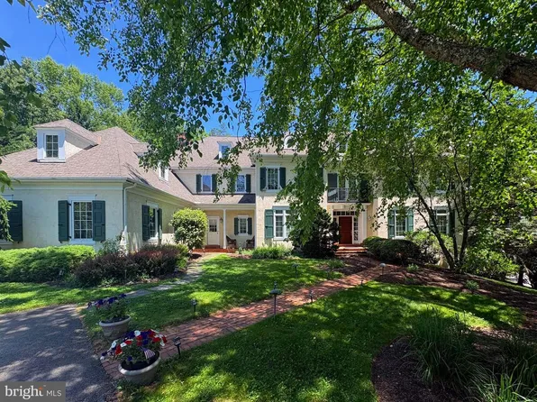 1443 Lanes End, Villanova, PA 19085