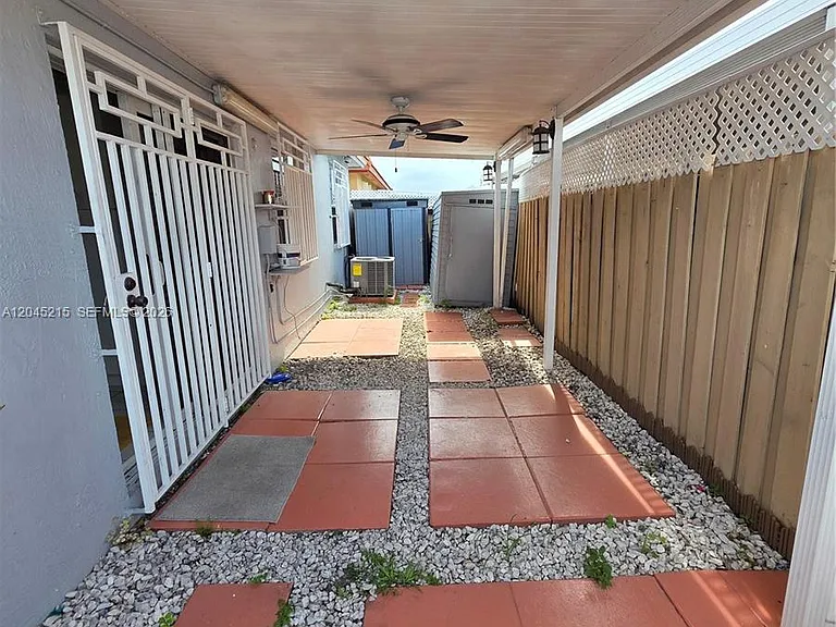 8905 NW 121st St #0 — Photo 2
