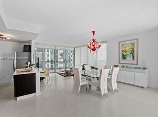 90 SW 3rd St APT 3609, Miami, FL 33130