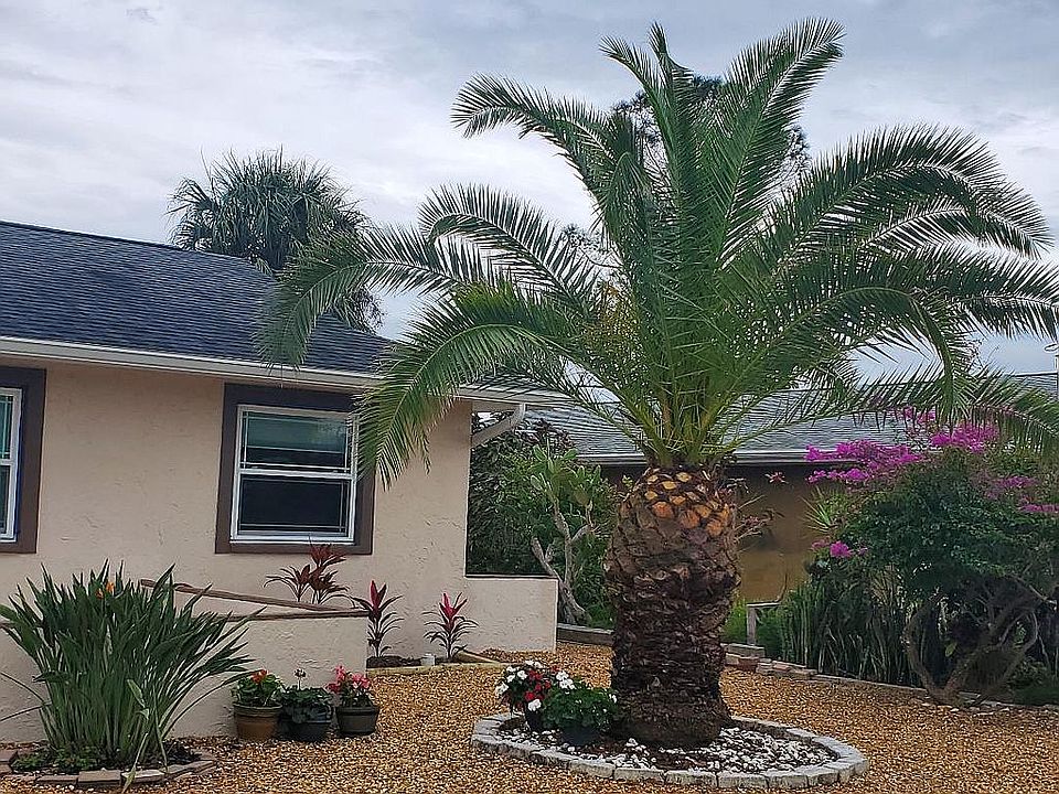 1st image of 2711 Hibiscus Dr W
