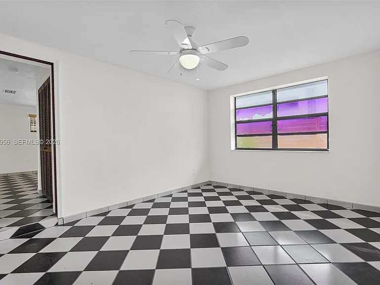 81 NW 41st St #2 — Photo 7