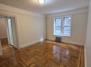 261 Seaman Ave #A8, New York, NY 10034