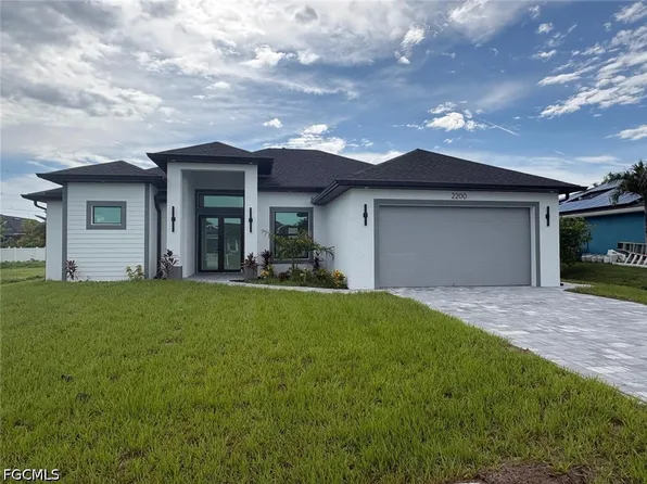 2200 NE 15th Ave, Cape Coral, FL 33909