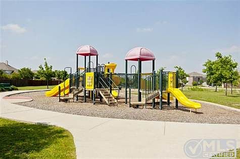 2nd image of 5412 Thornbush Dr