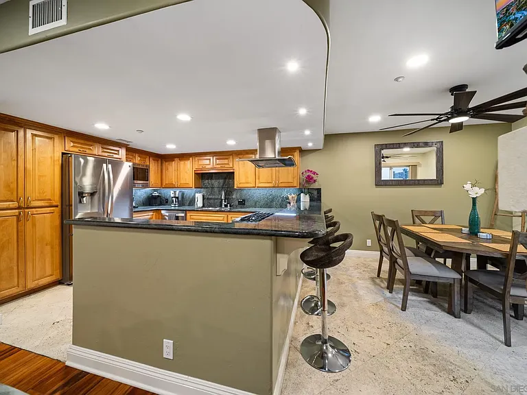 886 Felspar St — Photo 12
