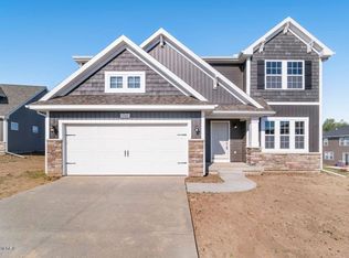 639 Sun Stone Dr SW, Byron Center, MI 49315