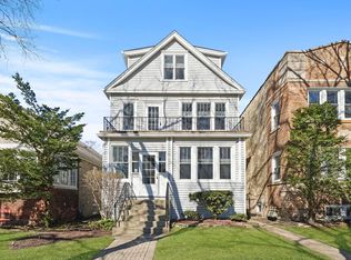 1115 Cleveland St, Evanston, IL 60202