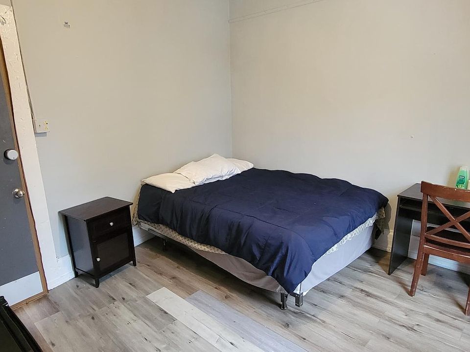 2nd image of 152 6th St #15