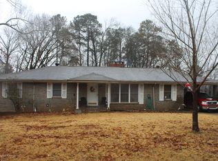 733 Porter Crest Rd, Graysville, AL 35073