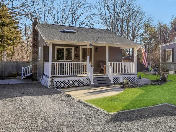 143 Wood Road, Centereach, NY 11720