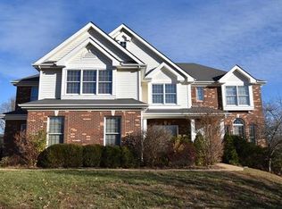 661 Wyndham Crossings Cir, Saint Louis, MO 63131
