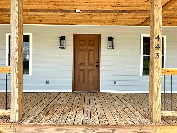 3rd image of 443 Pumpkin Creek Cir