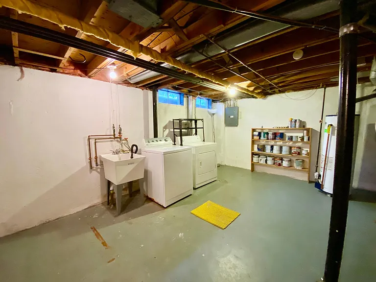 Basement utilities/laundry room