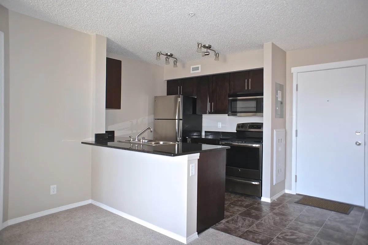 12 322 12025 22 Ave SW_03302018 - 12025 22nd Ave SW #322
