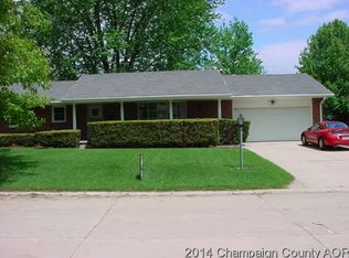 612 E Evergreen Ct, Urbana, IL