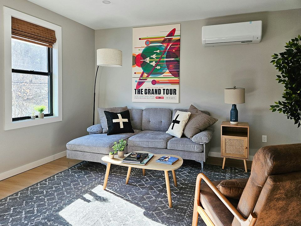1st image of 1487 5th Ave #3