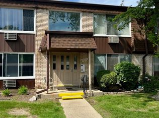 30205 Utica Rd APT 111B, Roseville, MI 48066