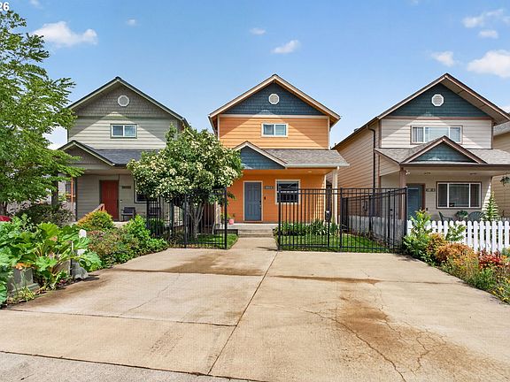 3rd image of 4854 A St