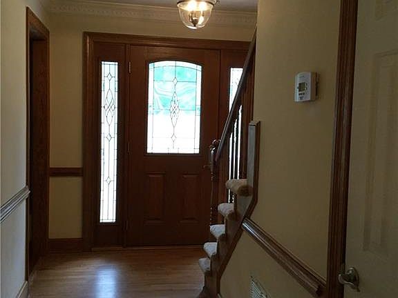 2nd image of 1012 Amberdale Dr
