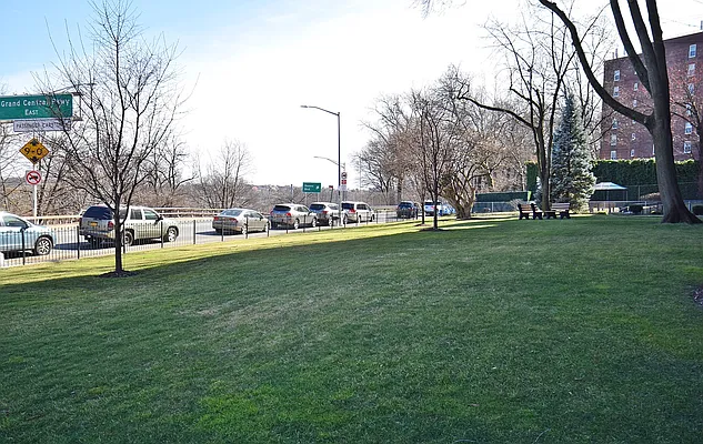 Sold by Benjamin Realty Since 1980 | media 20