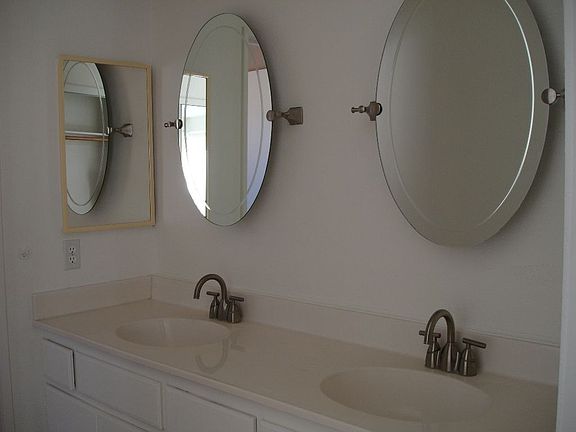 Elegant master bath