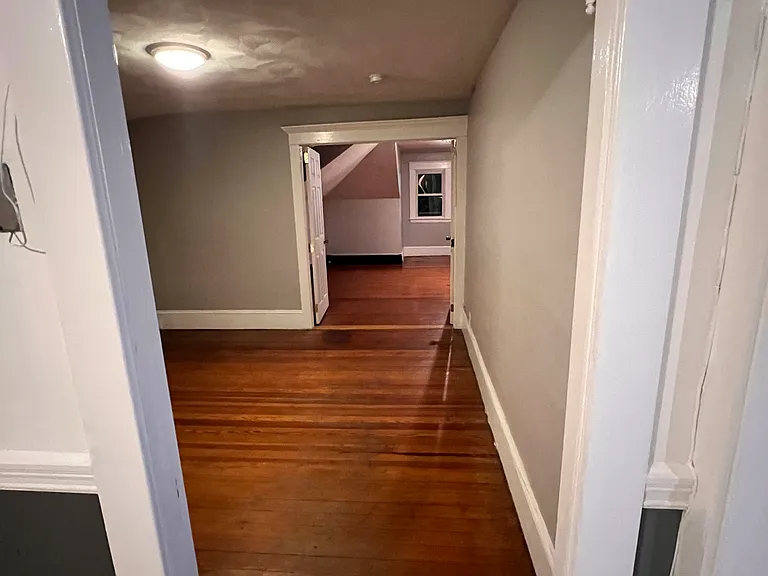 618 Reservoir Ave #3 — Photo 5
