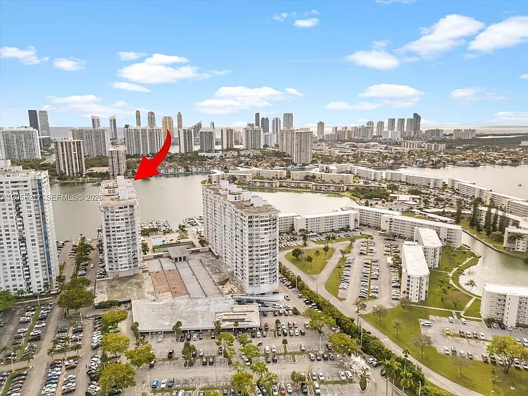 18071 Biscayne Blvd #1401 — Photo 40