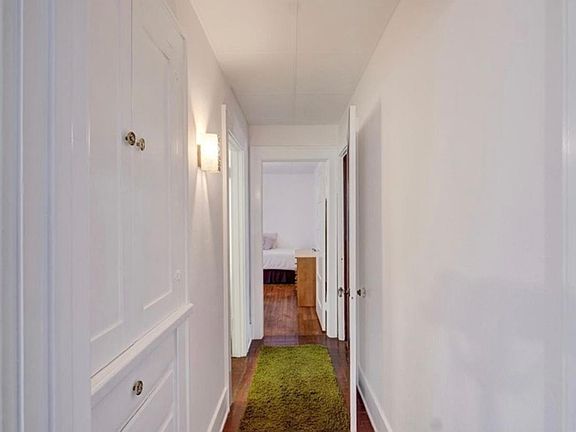 5th image of 633 E Kingsley Ave