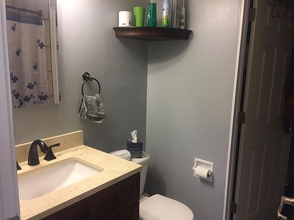2nd image of 510 S Cedar Dr