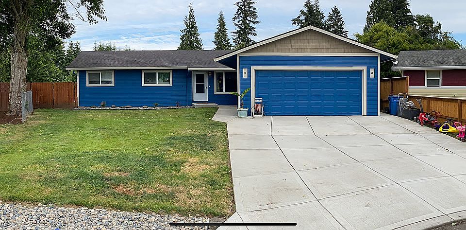 1st image of 10001 NE Banton Dr