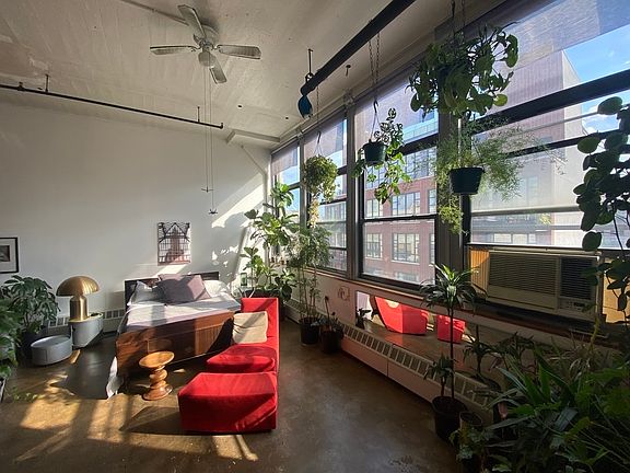 4th image of 230 Wythe Ave #406