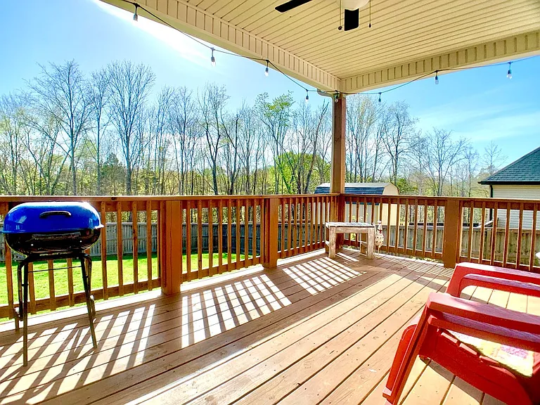 214 Penelope Ln — Photo 35