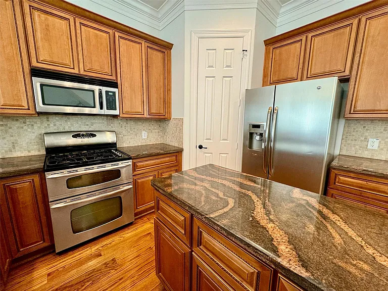 4507 Crawford St — Photo 20