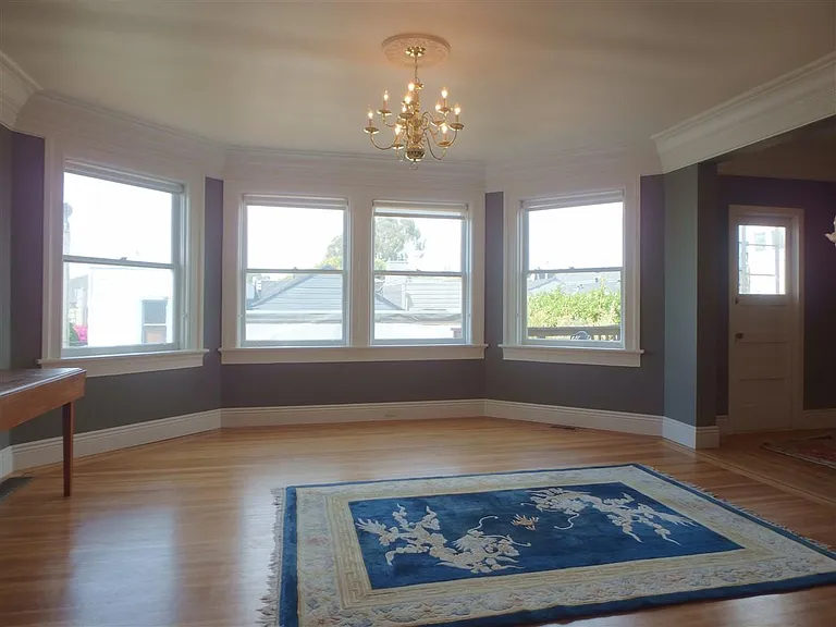 1856 Green St #5 — Photo 3
