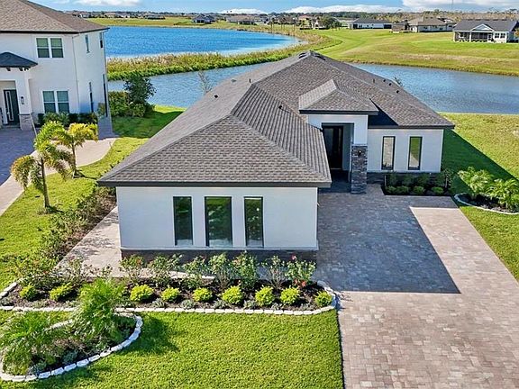 5th image of 224 Valencia Ridge Dr