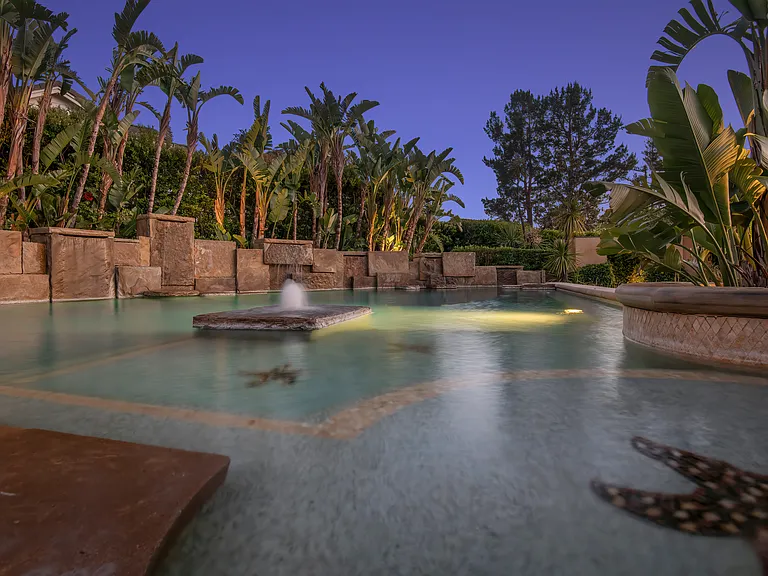 1650 Mesa Ridge Ave — Photo 55