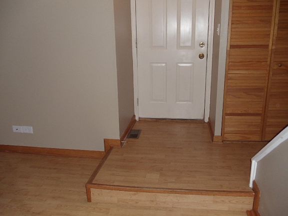 5th image of 7762 Woodward Ave