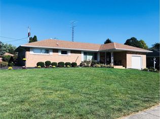 4230 Camelot Dr, Springfield, OH 45503