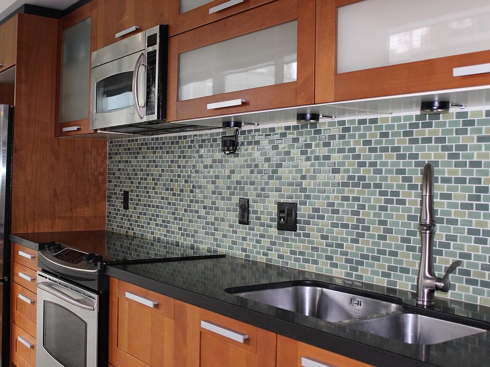 1st image of 2727 Western Ave Ste 109