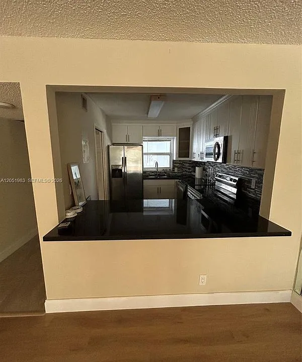 9461 Evergreen Pl #303
