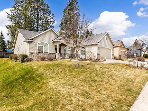 2nd image of 5614 S Helena Ln