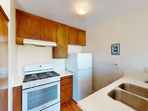 5th image of 1170 College View Dr APT 2