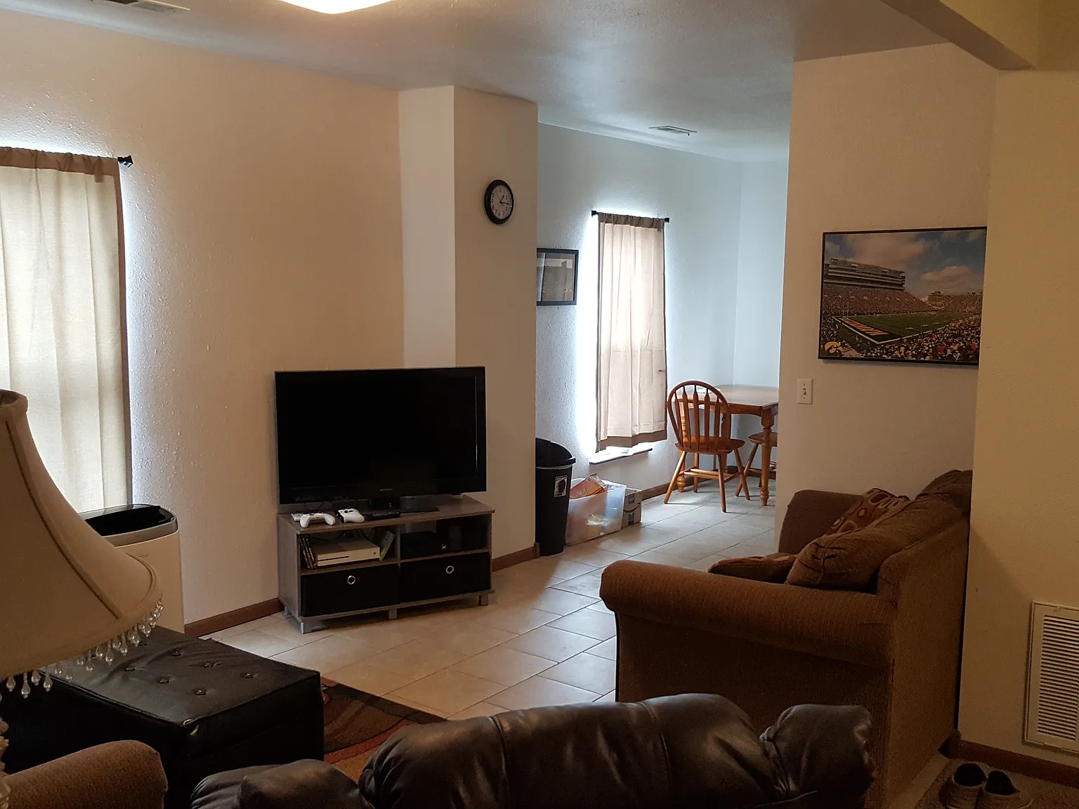 2 bed, 850 sqft, $1,000 — Photo 2