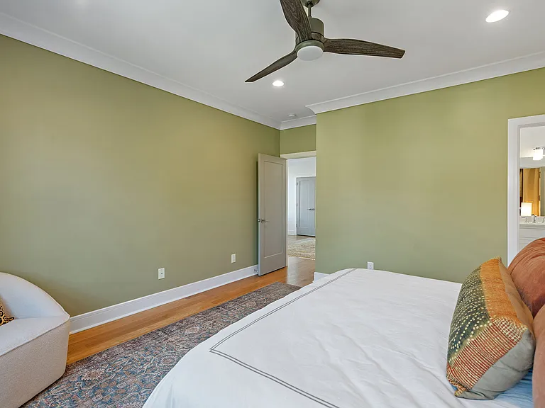 514 Hobbs Creek Dr — Photo 26