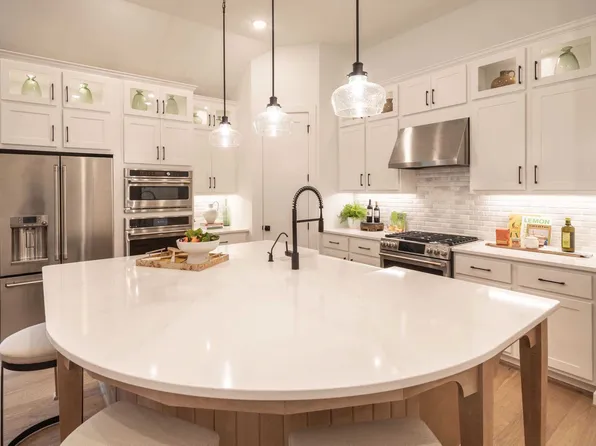 2405 Halter Dr, Aubrey, TX 76227